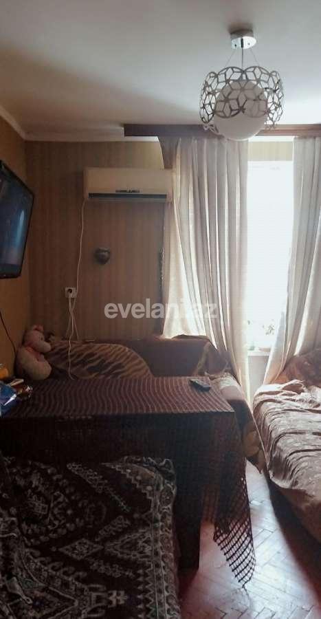 Satılır, köhnə tikili, 2 otaqlı, 31 m², Elmlər Akademiyası m.