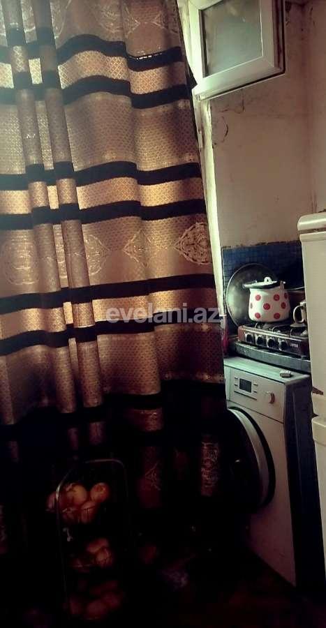 Satılır, köhnə tikili, 2 otaqlı, 31 m², Elmlər Akademiyası m.