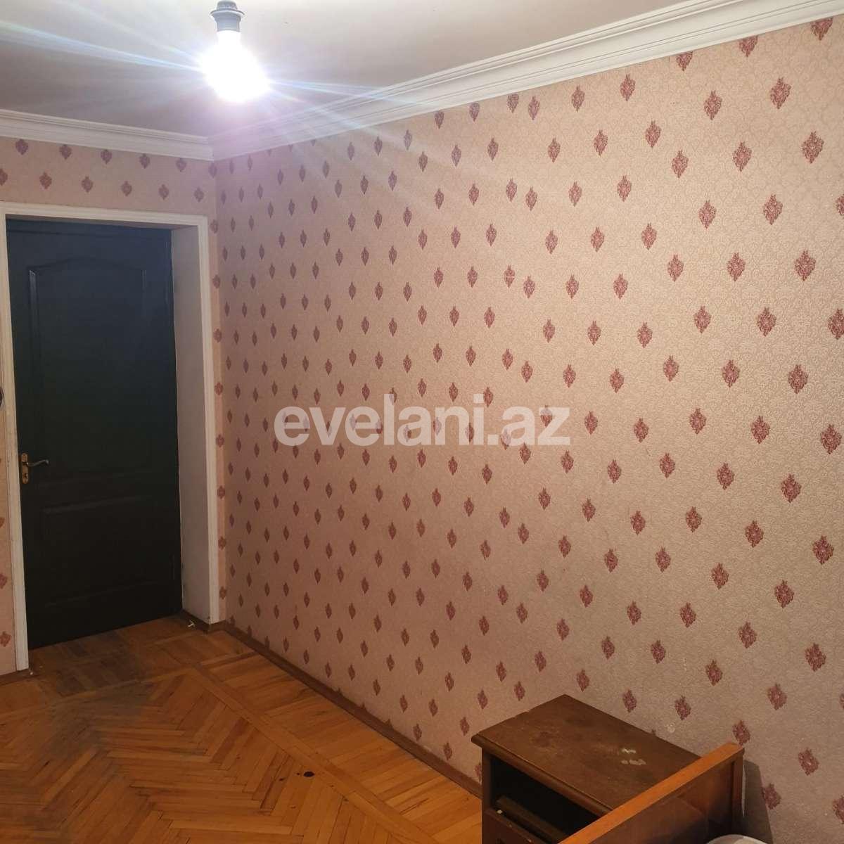Satılır, köhnə tikili, 3 otaqlı, 65 m², İnşaatçılar m.