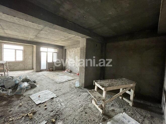 Satılır, yeni tikili, 2 otaqlı, 66 m², İnşaatçılar m.