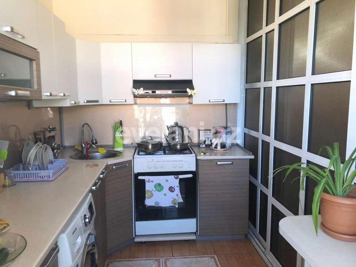 Sale, old building, 3 room, 70 m², Nariman Narimanov m.