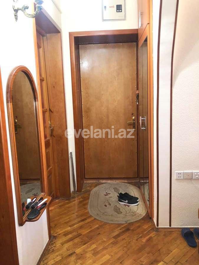 Sale, old building, 3 room, 70 m², Nariman Narimanov m.