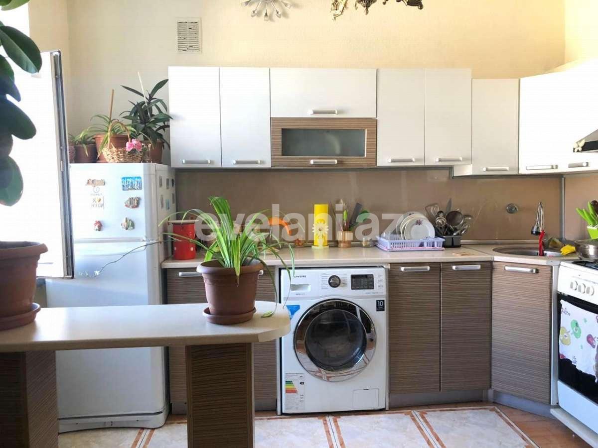 Sale, old building, 3 room, 70 m², Nariman Narimanov m.