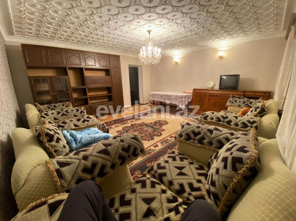 Sale, old building, 3 room, 70 m², Nizami m.