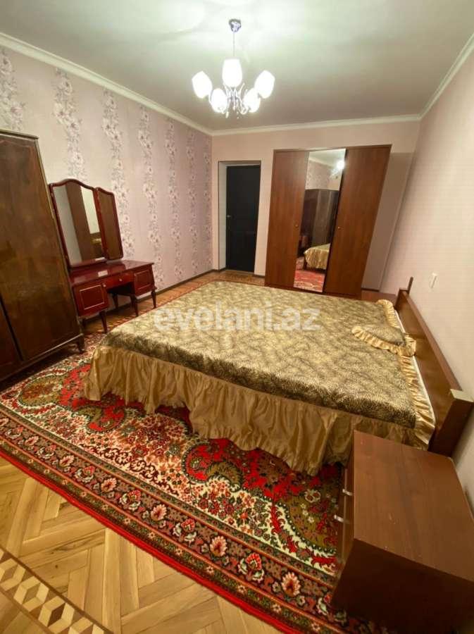 Sale, old building, 3 room, 70 m², Nizami m.