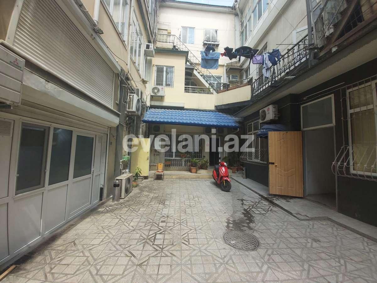 Satılır, köhnə tikili, 4 otaqlı, 140 m², Sahil m.