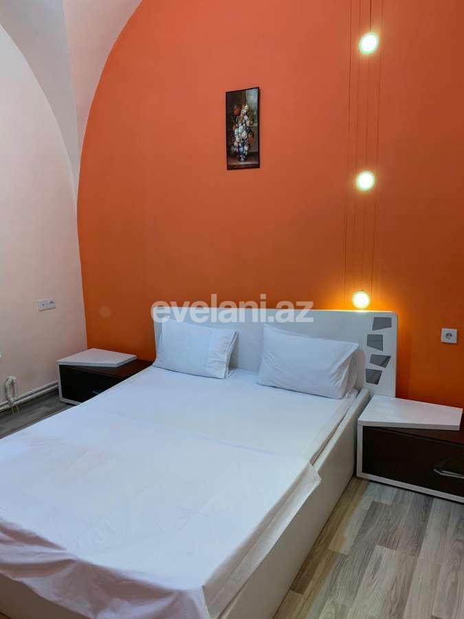 Satılır, köhnə tikili, 4 otaqlı, 140 m², Sahil m.