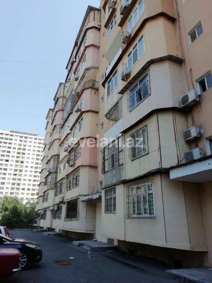 Satılır, köhnə tikili, 3 otaqlı, 75 m², Elmlər Akademiyası m.