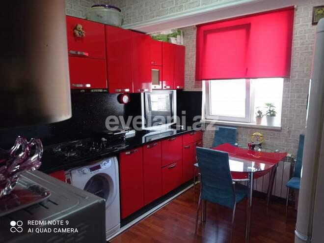 Satılır, köhnə tikili, 3 otaqlı, 70 m², Həzi Aslanov m.