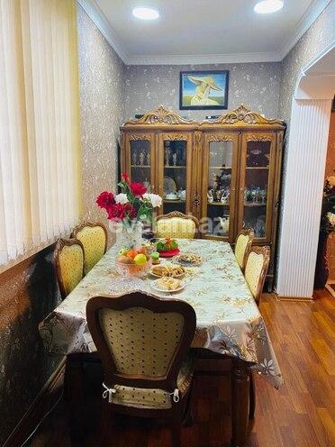 Satılır, köhnə tikili, 3 otaqlı, 70 m², Həzi Aslanov m.