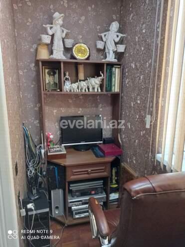 Satılır, köhnə tikili, 3 otaqlı, 70 m², Həzi Aslanov m.