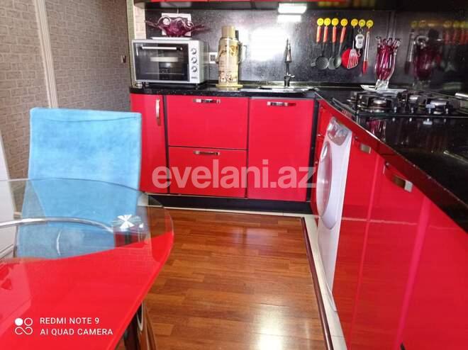 Satılır, köhnə tikili, 3 otaqlı, 70 m², Həzi Aslanov m.