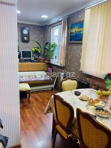 Satılır, köhnə tikili, 3 otaqlı, 70 m², Həzi Aslanov m.