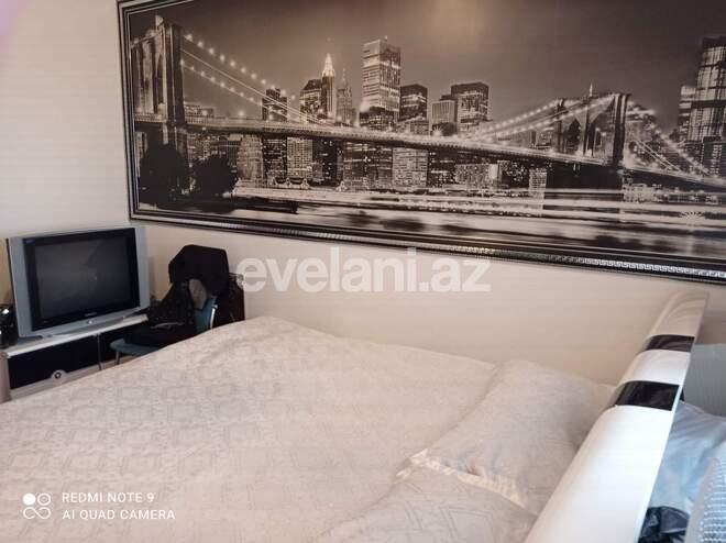 Satılır, köhnə tikili, 3 otaqlı, 70 m², Həzi Aslanov m.