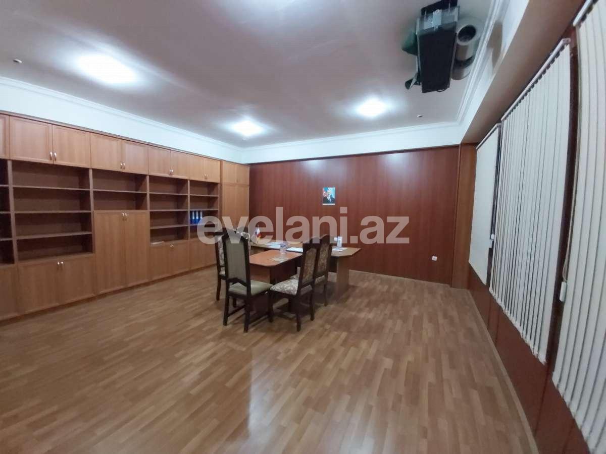 Sale, office, 23 room, 1270 m², Shah Ismail Khatai m.