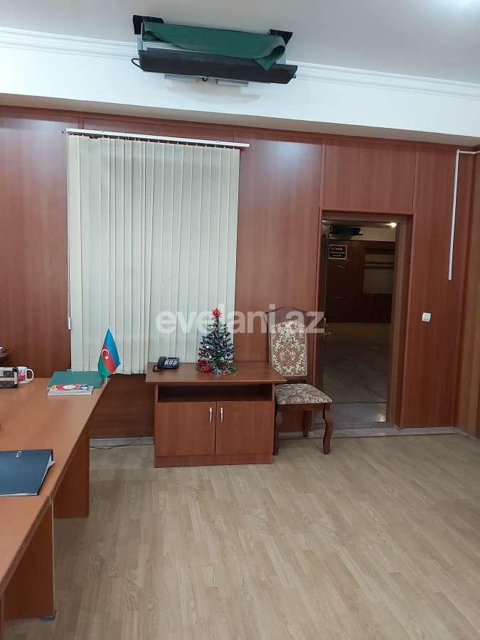 Sale, office, 23 room, 1270 m², Shah Ismail Khatai m.