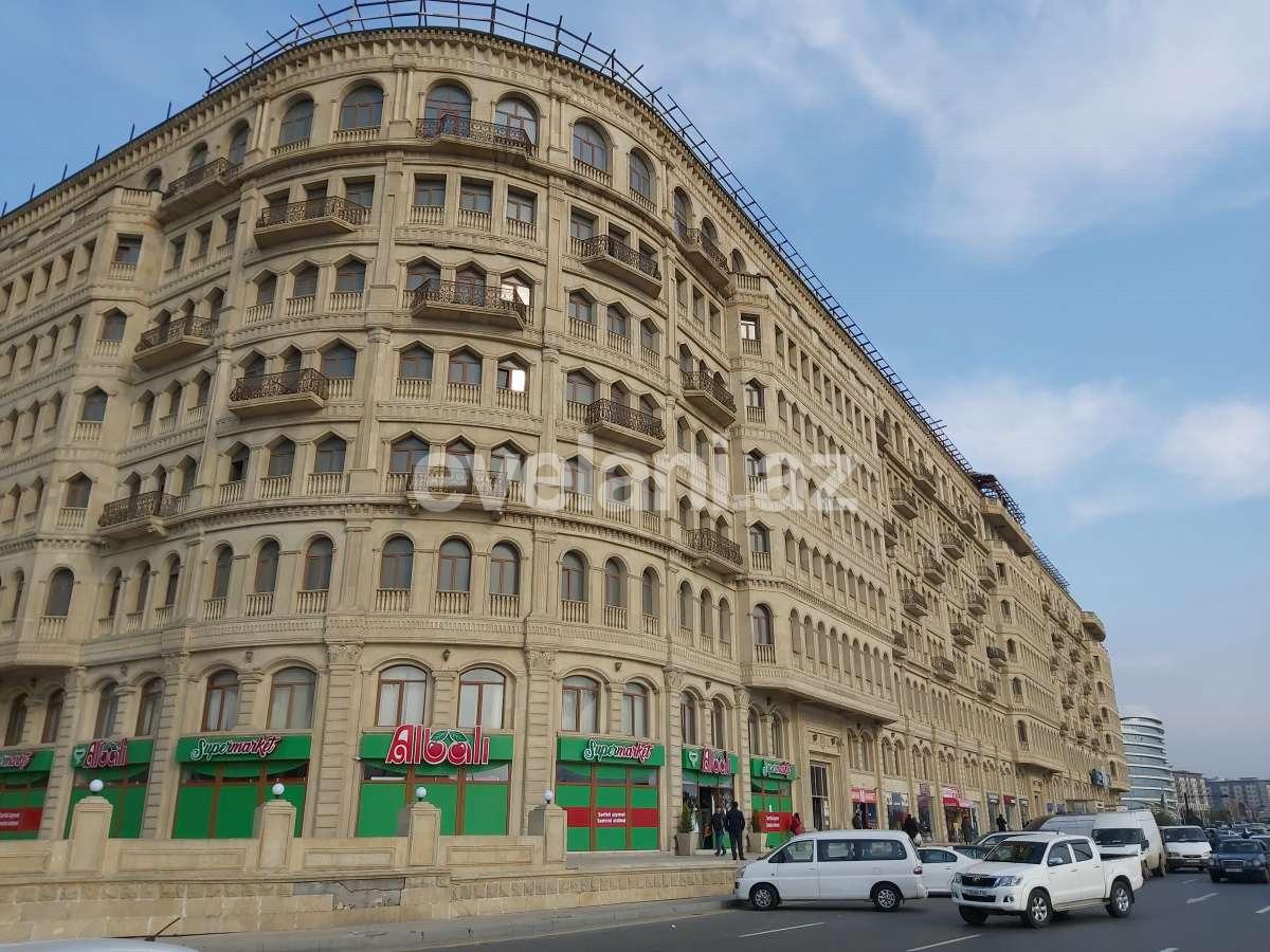 Sale, office, 23 room, 1270 m², Shah Ismail Khatai m.