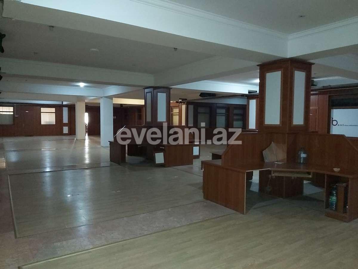 Sale, office, 23 room, 1270 m², Shah Ismail Khatai m.
