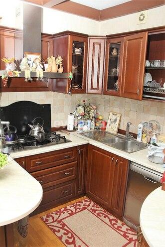 Satılır, yeni tikili, 4 otaqlı, 215 m², Şah İsmayıl Xətai m.