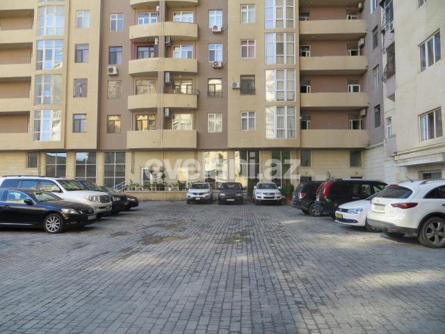 Satılır, yeni tikili, 3 otaqlı, 135 m², Nizami r.
