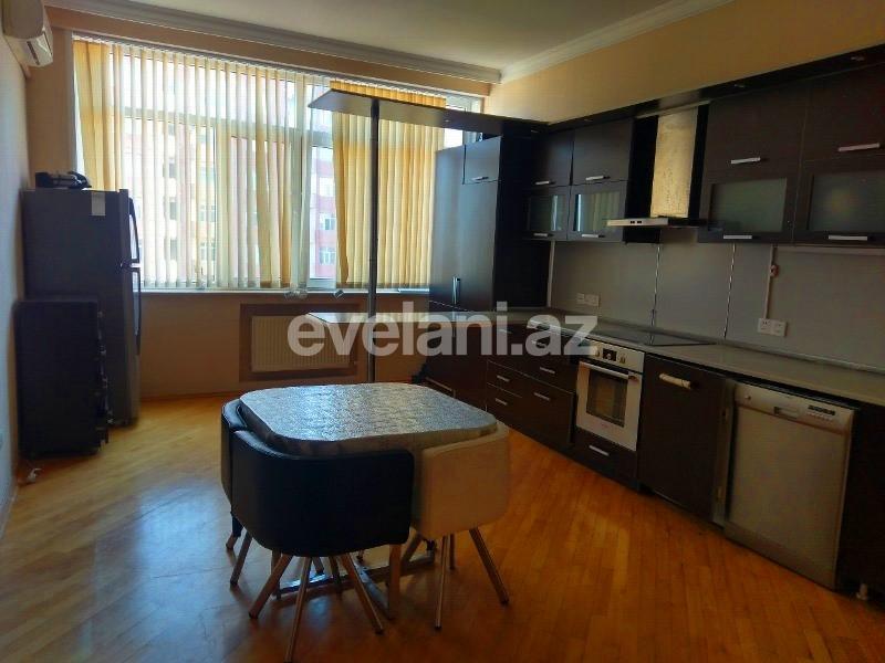 Satılır, yeni tikili, 3 otaqlı, 164 m², 28 may m.