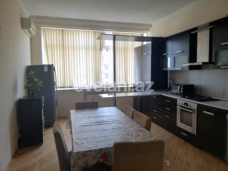 Satılır, yeni tikili, 3 otaqlı, 164 m², 28 may m.