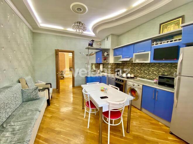 Satılır, yeni tikili, 3 otaqlı, 167 m², Gənclik m.