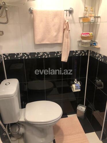 Satılır, köhnə tikili, 2 otaqlı, 55 m², Azadlıq prospekti m.