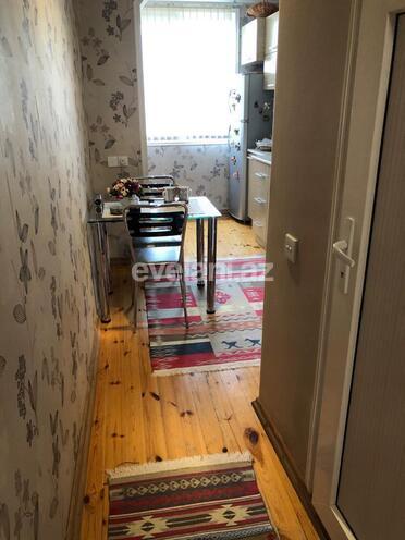 Satılır, köhnə tikili, 2 otaqlı, 55 m², Azadlıq prospekti m.