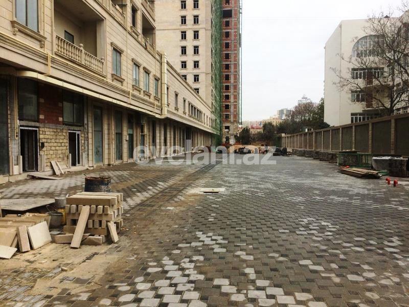 Sale, new building, 4 room, 180 m², Nasimi r.