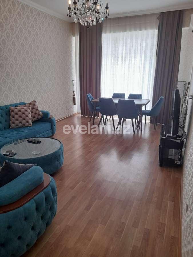 Kirayə verilir, yeni tikili, 2 otaqlı, 60 m², İnşaatçılar m.