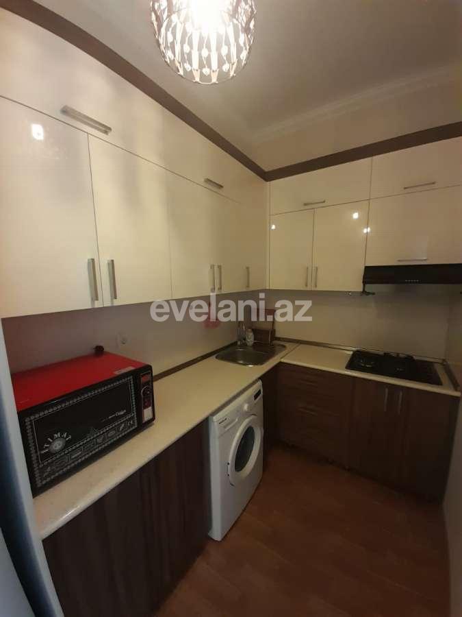 Kirayə verilir, yeni tikili, 2 otaqlı, 60 m², İnşaatçılar m.