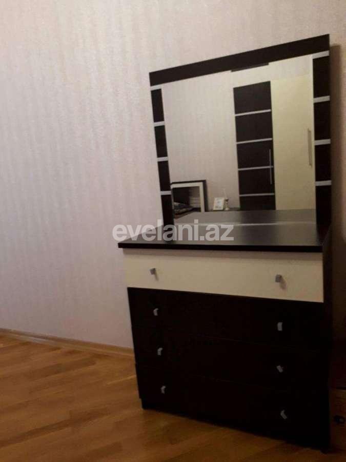 Sale, old building, 3 room, 105 m², Sahil m.