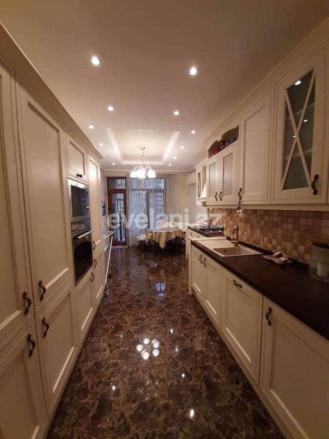 Satılır, yeni tikili, 3 otaqlı, 160 m², 28 may m.