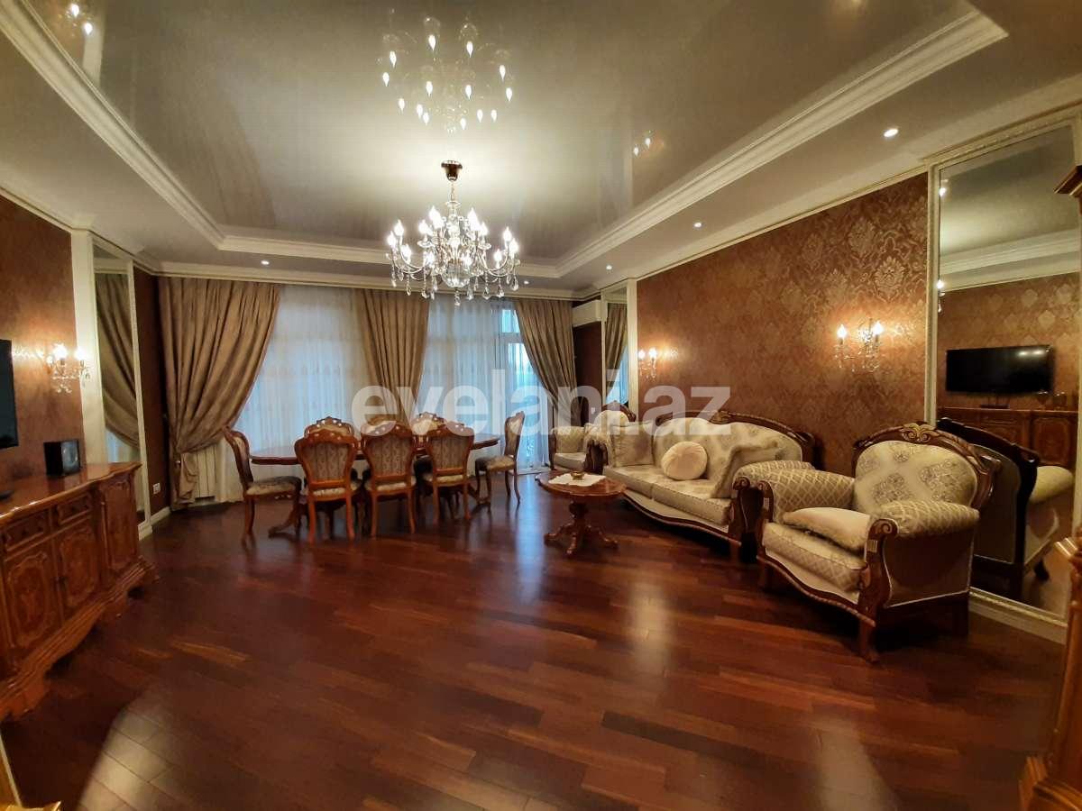 Satılır, yeni tikili, 3 otaqlı, 160 m², 28 may m.