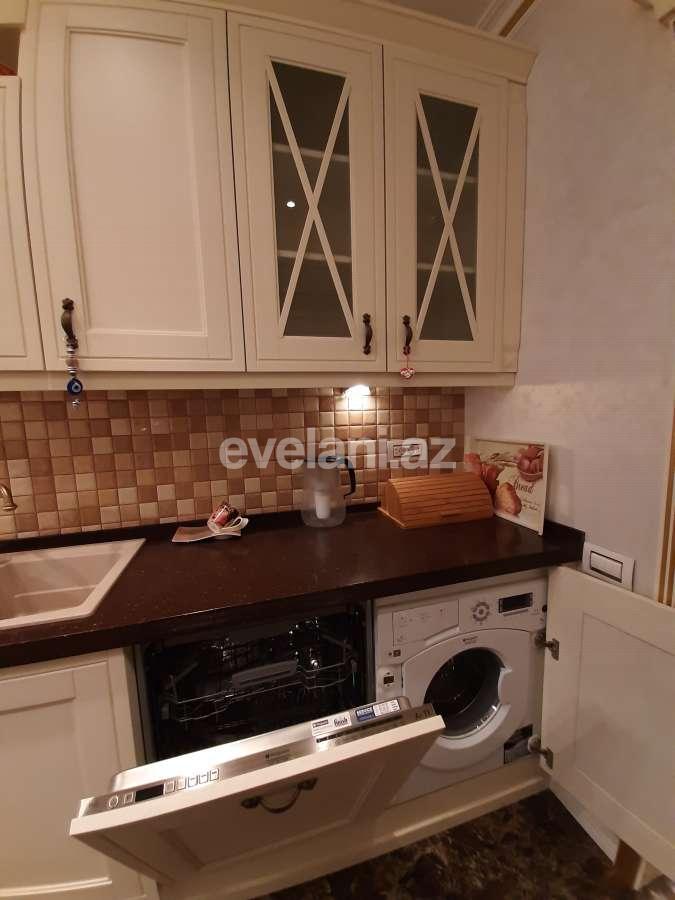 Satılır, yeni tikili, 3 otaqlı, 160 m², 28 may m.