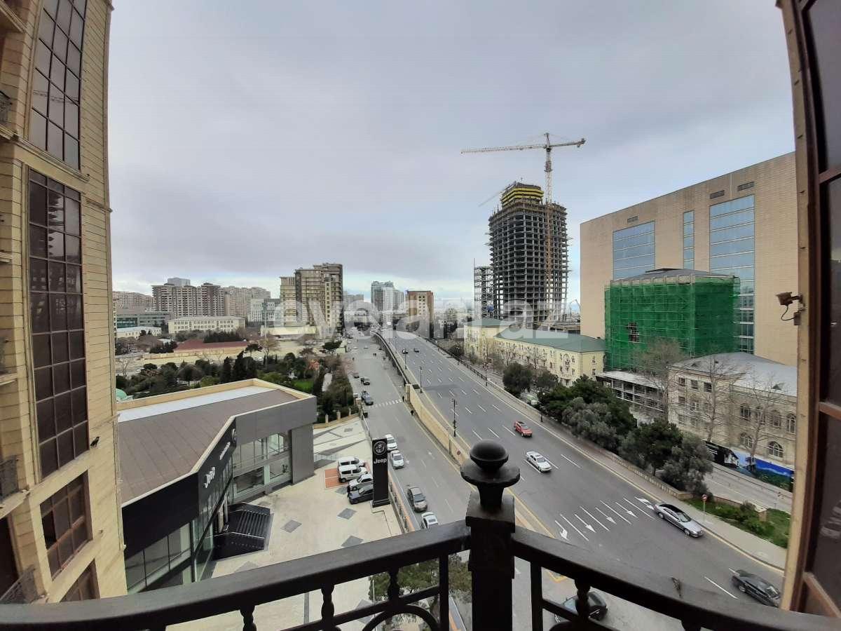 Satılır, yeni tikili, 3 otaqlı, 160 m², 28 may m.