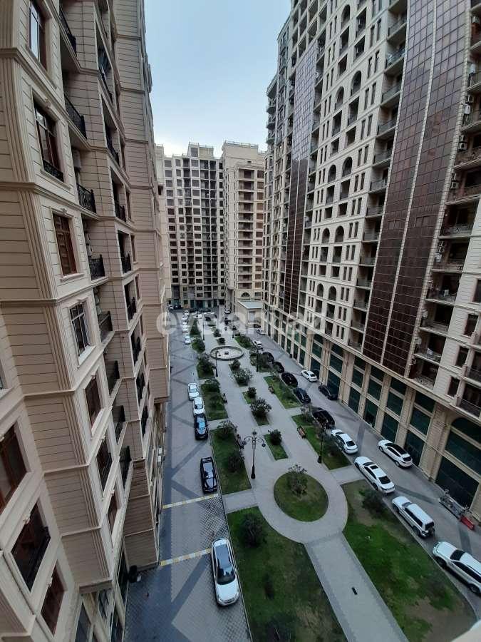 Satılır, yeni tikili, 3 otaqlı, 160 m², 28 may m.