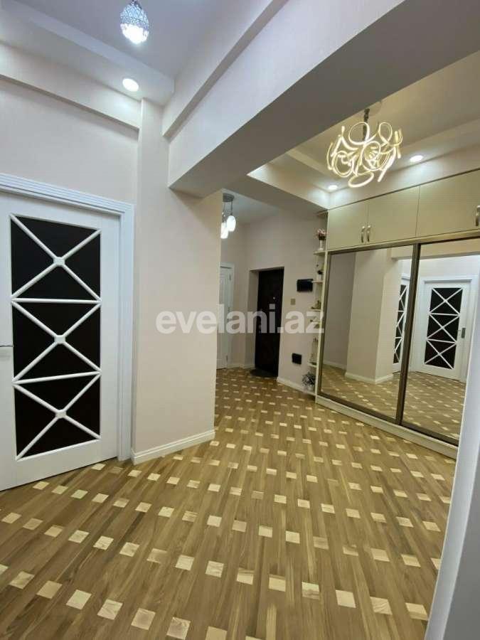 Satılır, yeni tikili, 3 otaqlı, 110 m², İnşaatçılar m.