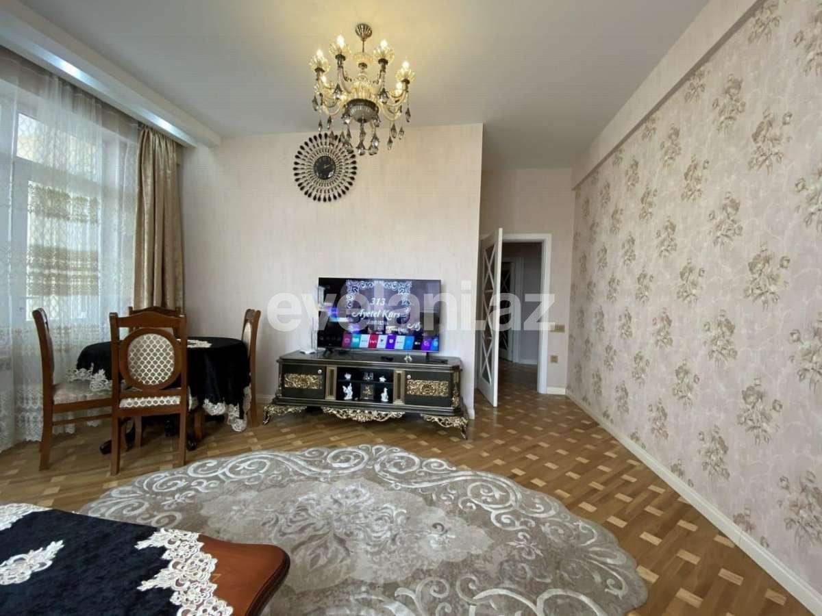Satılır, yeni tikili, 3 otaqlı, 110 m², İnşaatçılar m.