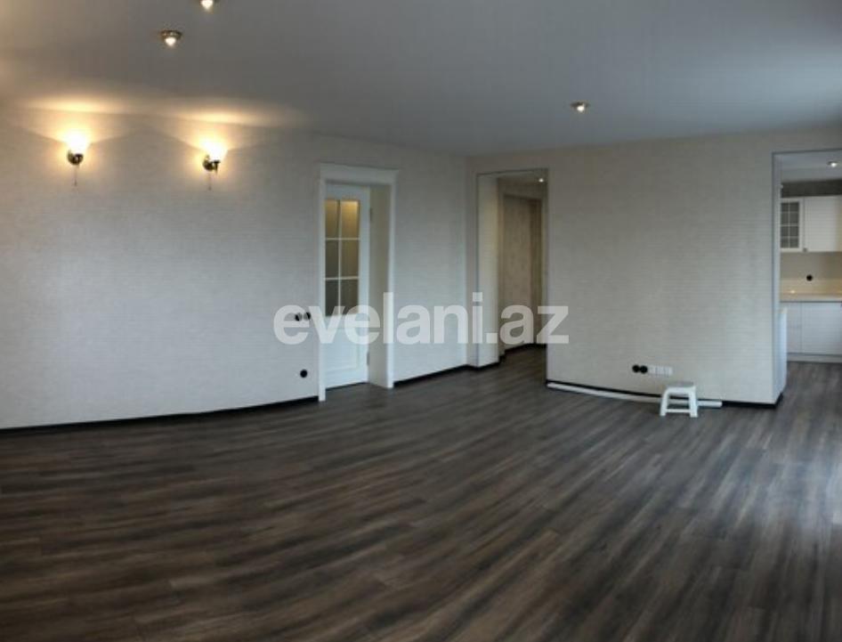Sale, old building, 3 room, 110 m², Icheri Sheher m.