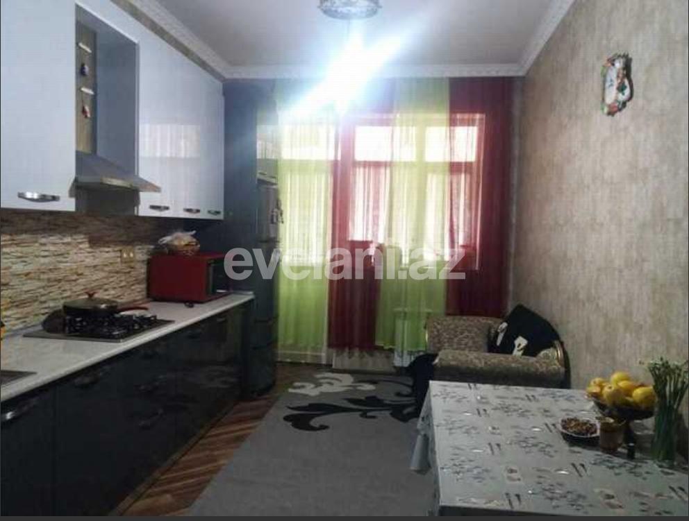 Satılır, yeni tikili, 3 otaqlı, 140 m², İnşaatçılar m.