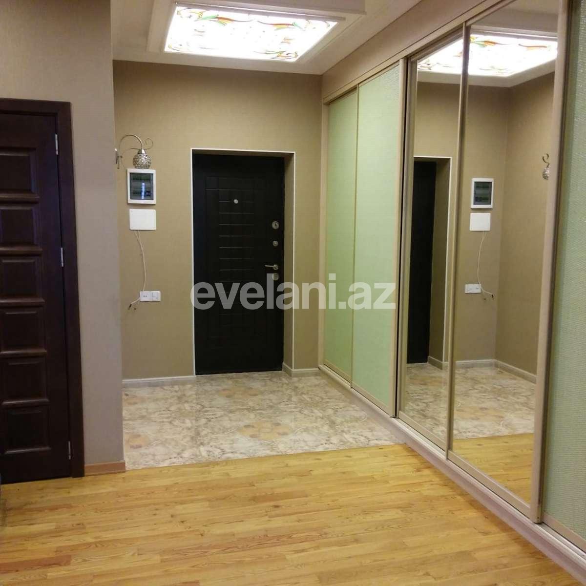 Satılır, yeni tikili, 3 otaqlı, 126 m², İnşaatçılar m.