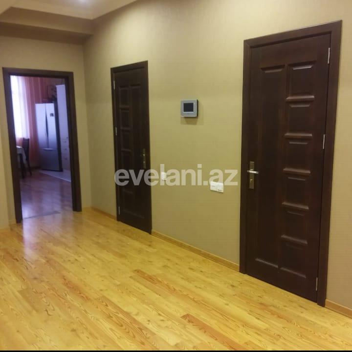 Satılır, yeni tikili, 3 otaqlı, 126 m², İnşaatçılar m.