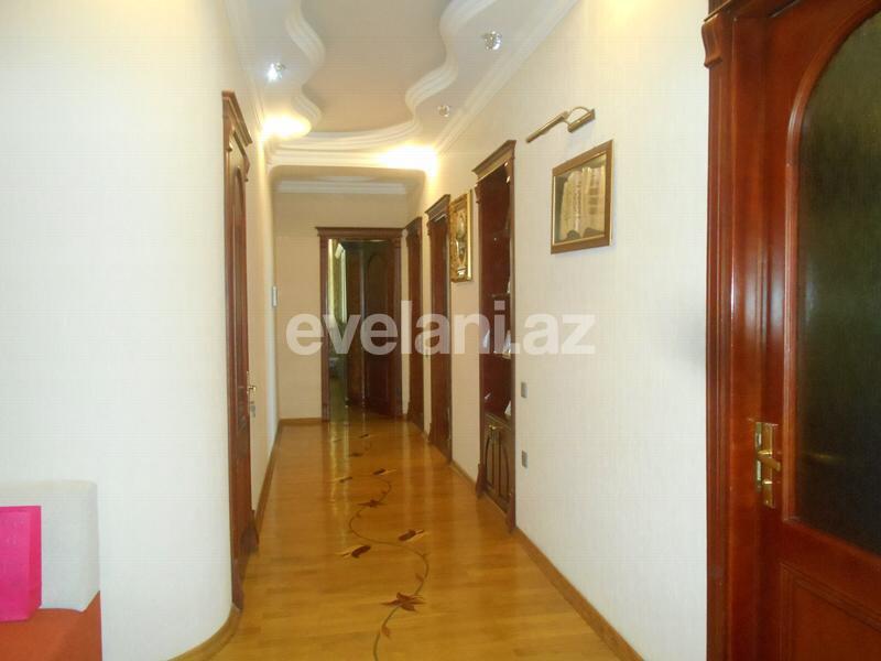 Satılır, yeni tikili, 3 otaqlı, 135 m², 28 may m.