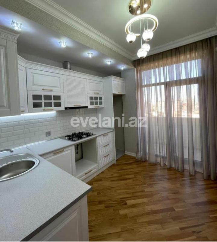 Satılır, köhnə tikili, 2 otaqlı, 70 m², 4-cü mikrorayon q.