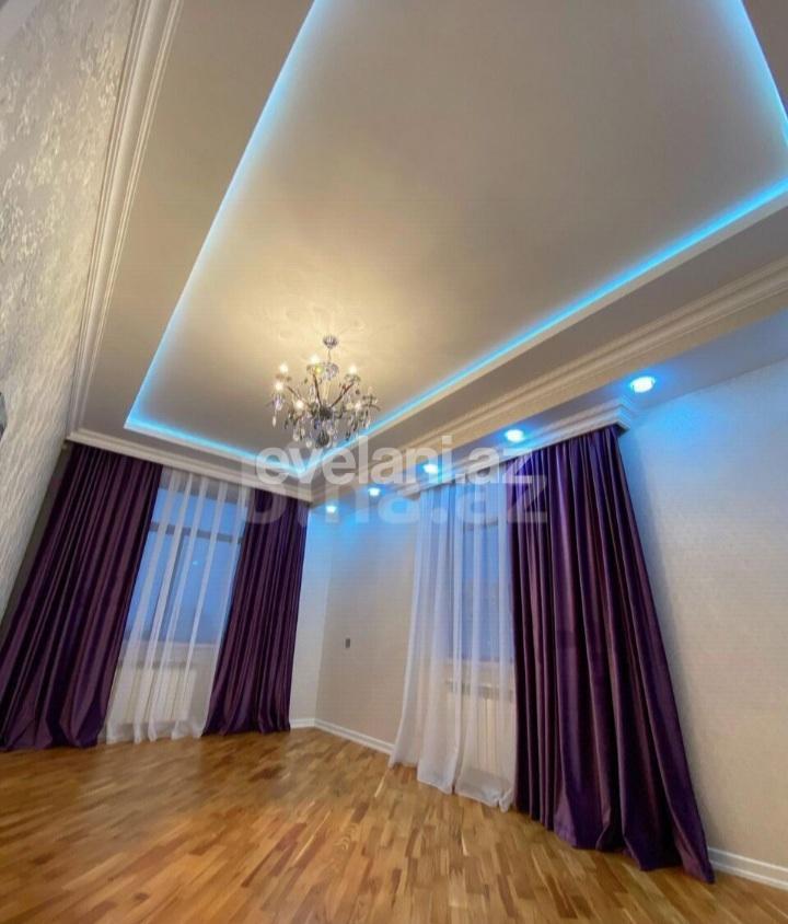 Satılır, köhnə tikili, 2 otaqlı, 70 m², 4-cü mikrorayon q.