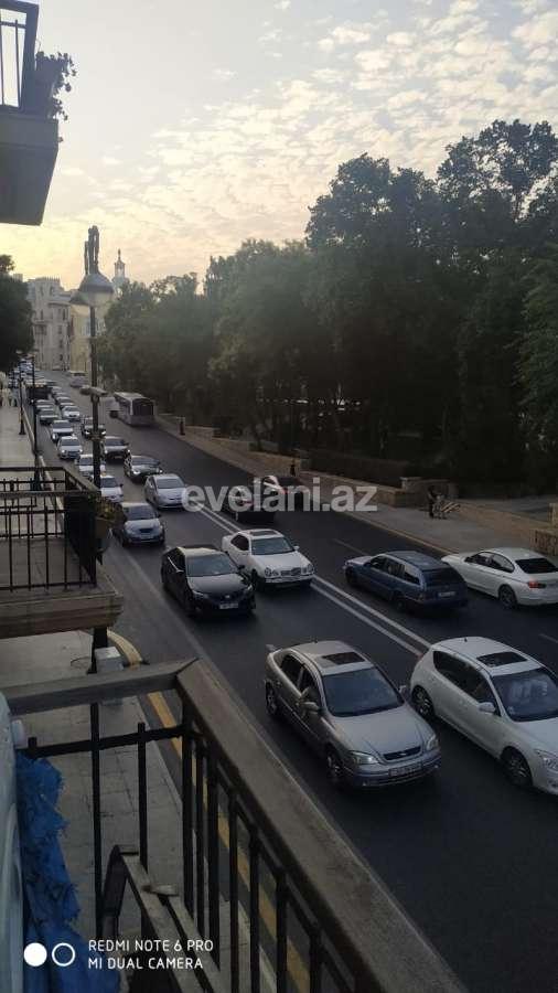 Rent, old building, 2 room, 60 m², Sabail r.