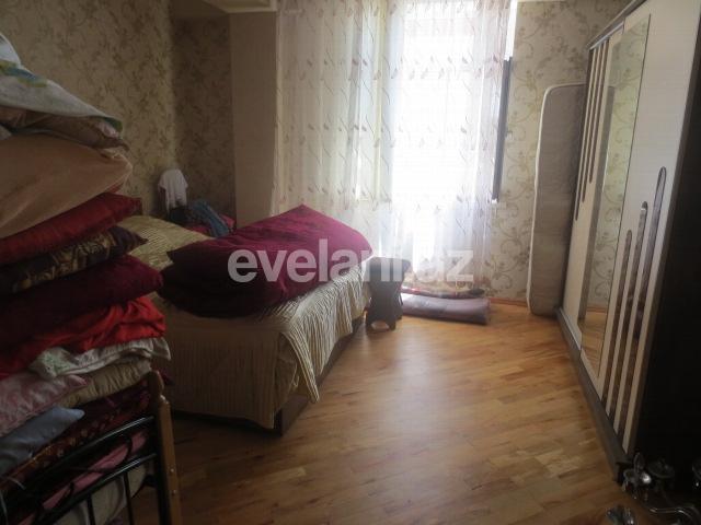 Satılır, yeni tikili, 2 otaqlı, 78 m², İnşaatçılar m.