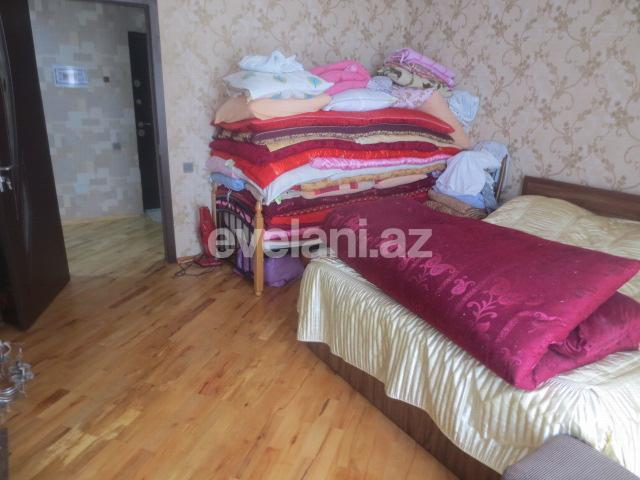 Satılır, yeni tikili, 2 otaqlı, 78 m², İnşaatçılar m.